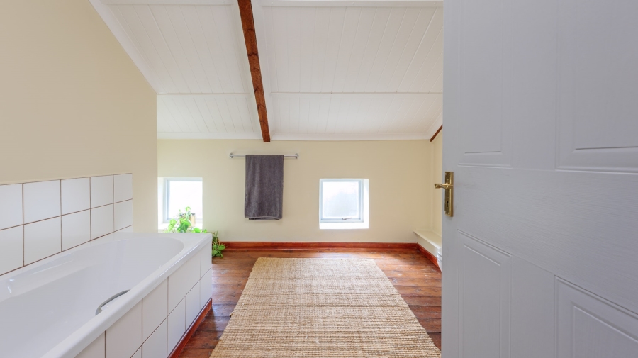 3 Bedroom Property for Sale in Napier Western Cape